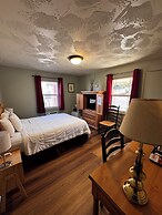 Rugged Country Lodge