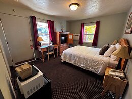 Rugged Country Lodge