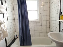 Stone Mountain Lodge and Cabins