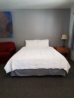 Stone Mountain Lodge and Cabins