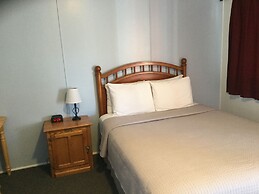 Stone Mountain Lodge and Cabins