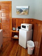 Stone Mountain Lodge and Cabins