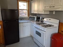 Stone Mountain Lodge and Cabins