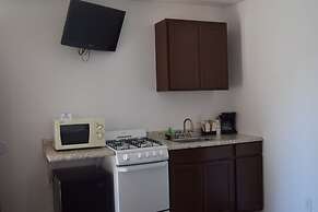 Stone Mountain Lodge and Cabins