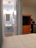 Stone Mountain Lodge and Cabins