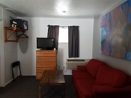 Stone Mountain Lodge and Cabins