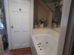 Magnolia Manor B&B Inn