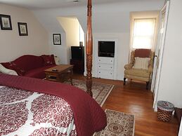 Magnolia Manor B&B Inn