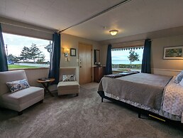 Juan de Fuca Waterfront Hotel & Cottages