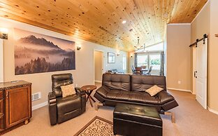 Juan de Fuca Waterfront Hotel & Cottages