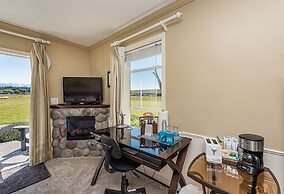 Juan de Fuca Waterfront Hotel & Cottages