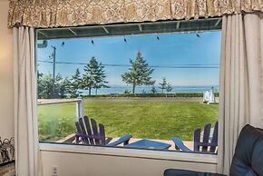 Juan de Fuca Waterfront Hotel & Cottages