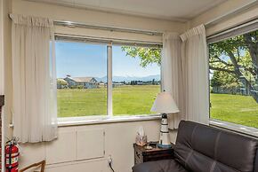 Juan de Fuca Waterfront Hotel & Cottages