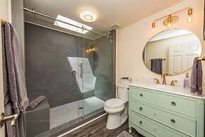 Juan de Fuca Waterfront Hotel & Cottages