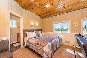 Juan de Fuca Waterfront Hotel & Cottages