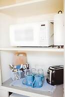 Juan de Fuca Waterfront Hotel & Cottages