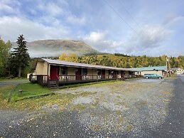 Trail Lake Lodge