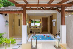 Hideaway Beach Resort & Spa