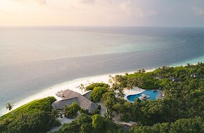 Hideaway Beach Resort & Spa