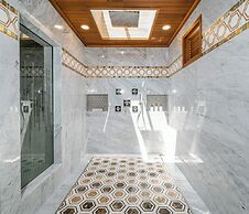 Hideaway Beach Resort & Spa