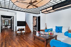 Hideaway Beach Resort & Spa