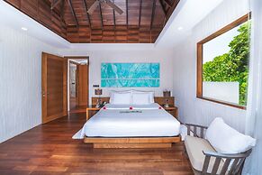 Hideaway Beach Resort & Spa