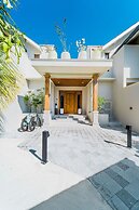 Hideaway Beach Resort & Spa