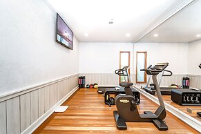 Hideaway Beach Resort & Spa