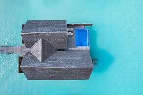 Hideaway Beach Resort & Spa