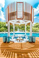 Hideaway Beach Resort & Spa