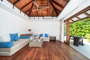 Hideaway Beach Resort & Spa