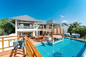 Hideaway Beach Resort & Spa