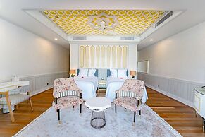 Hideaway Beach Resort & Spa