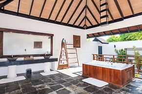 Hideaway Beach Resort & Spa