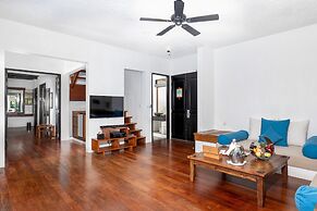 Hideaway Beach Resort & Spa