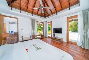 Hideaway Beach Resort & Spa