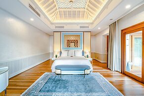 Hideaway Beach Resort & Spa