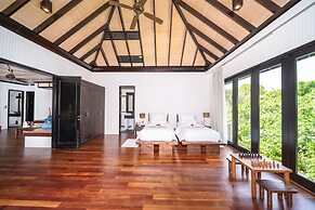 Hideaway Beach Resort & Spa