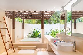 Hideaway Beach Resort & Spa