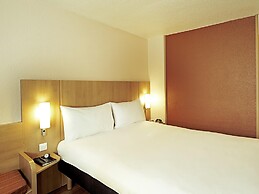 ibis Senlis