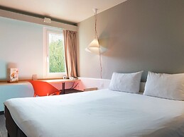 ibis Senlis