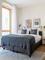 Schoenhouse Avenue by Limehome