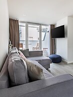 Schoenhouse Avenue by Limehome