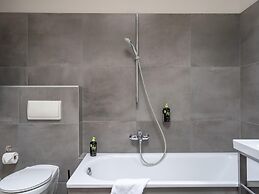 Schoenhouse Avenue by Limehome