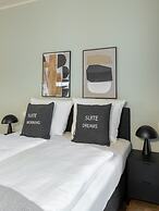 Schoenhouse Avenue by Limehome