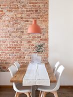 Schoenhouse Avenue by Limehome