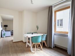 Schoenhouse Avenue by Limehome