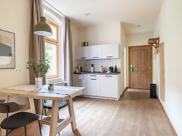 Schoenhouse Avenue by Limehome