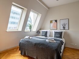 Schoenhouse Avenue by Limehome