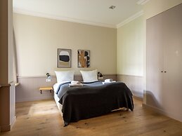 Schoenhouse Avenue by Limehome